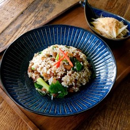 ข้าวผัดหมูเค็ม ส้มตำ