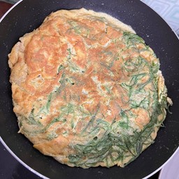 ไข่ทอดชะอม