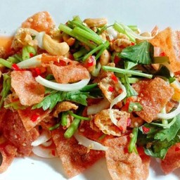 ยำสามกรอบ