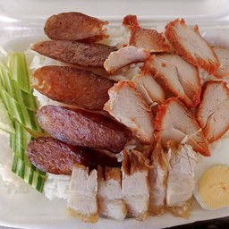 ข้าวหมูแดงหมูกรอบ