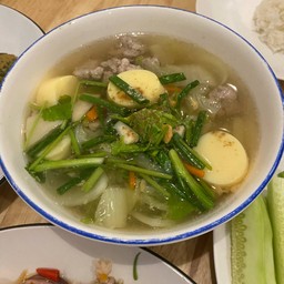 แกงจืดเต้าหู้หมูสับ.
