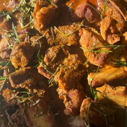 แกงคั่วซีโครงหมู