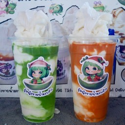 จับคู่แก้ว 22 ออนซ์ ชาเขียวมะพร้าวนมสดปั่น + ชาไทยมะพร้าวนมสดปั่น