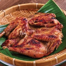 ไก่ย่างแซ่บอีลี่