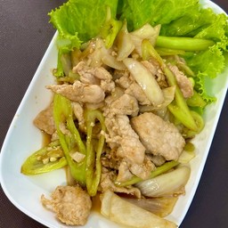 ผัดพริกอ่อน