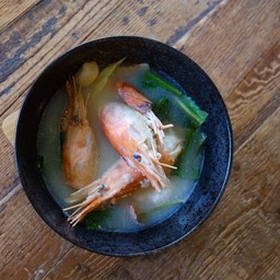 ต้มยำกุ้งใหญ่