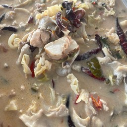 ต้มข่าไก่