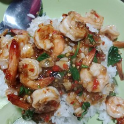 กระเพรากุ้ง ไข่ดาว(ราดข้าว)