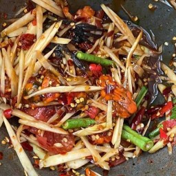 ครัวคุณไหมส้มตำปลาร้าขั้นเทพ .