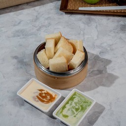 ขนมปังอบไอน้ำ(สังขยาใบเตย)