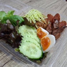 ข้าวน้ำพริกตาแดง