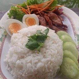 ข้าวหมูทอดไข่ต้มน้ำพริกกะปิิ