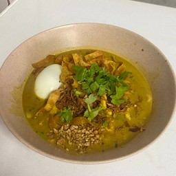 ก๋วยเตี๋ยวแกง