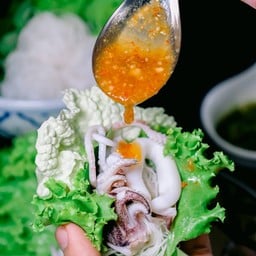 เมี่ยงปลาหมึกลวก