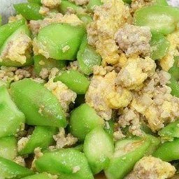 บวบผัดไข่หมูสับ(กับข้าว)