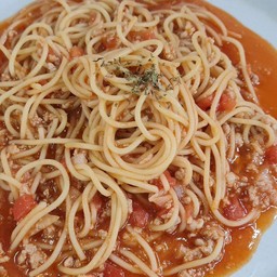 สปาเกตตี้ซอสแดงหมูสับ