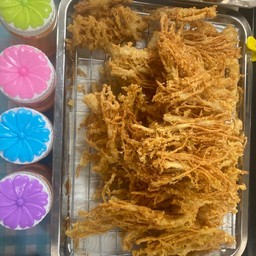ข้าวโพดคลุกเนย&เห็ดเข็มทองทอด