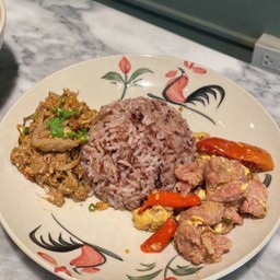 ข้าวราดแกง กับข้าว 2 อย่าง