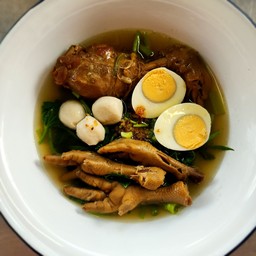 เกาเหลารวมไก่