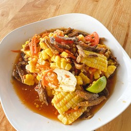 ตำข้าวโพดไข่เค็ม