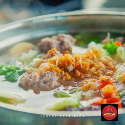 แกงจืดสาหร่าย เต้าหู้ หมูเด้ง