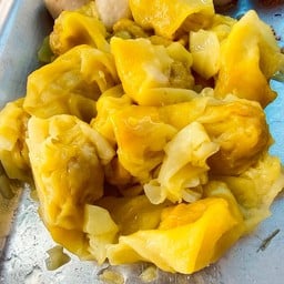 บะหมี่ หมูแดงเส้นทำเอง(เจ้าเก่าซอยโนรี) หน้าร้านอยู่เคหะบางปูซอย18/1