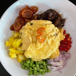 ข้าวคลุกกะปิไข่ข้น