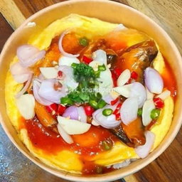 ข้าวไข่ข้น ยำปลากระป๋อง