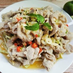 หมูมะนาวแซ่บ