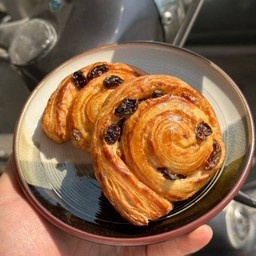 Raisin Roll