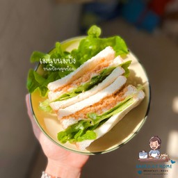 ขนมปังหมูหย็อง