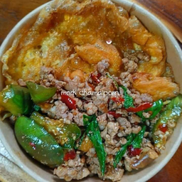 ข้าวผัดมะเขือยาวหมูสับ