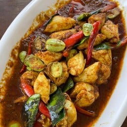 เนื้อปูก้อนผัดสะตอ