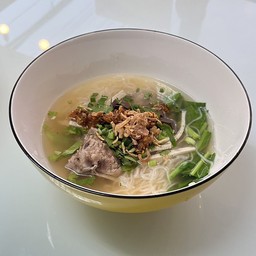 ลองชิมดู ก๋วยจั๊บญวน พริกหน้ากากหมู