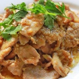 ผัดกระเทียม (กับข้าว)