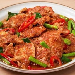 ผัดพริกแกง (กับข้าว)