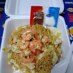 ผัดมาม่า