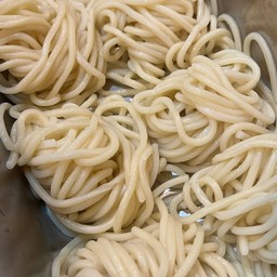 เส้นราเมน