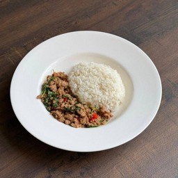 ข้าวราดกะเพรา