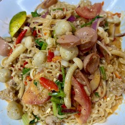 ยำมาม่า