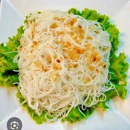 หมี่ลวกกระเทียมเจียว