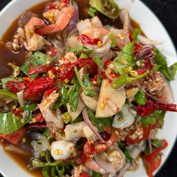 ยำวุ้นเส้นปลาหมึกหมูยอกุ้งสุก