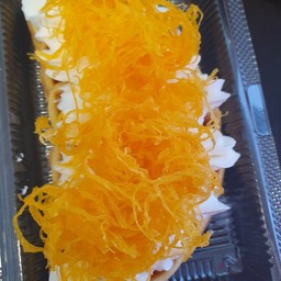 วาฟเฟิลวิปครีมฝอยทอง