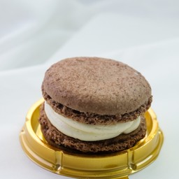 มาการองช็อกโกแลต(กล่องโดม)