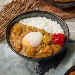 ข้าวหน้าแกงกะหรี่ไข่ออนเซ็น