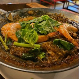 กุ้งอบวุ้นเส้น