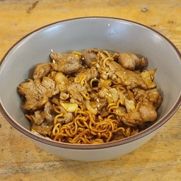 มาม่าหน้าหมูซอสหม่าล่า🐽 คู่ครัวโทรุ อร่อยแน่แม่จ๋า