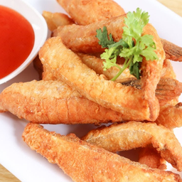 แก้มปลาแซลมอนทอด (Fried Salmon Cheeks)