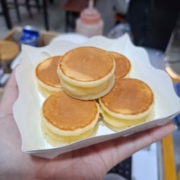 มินิแพนเค้กไส้คัสตาร์ดครีม 5 ชิ้น