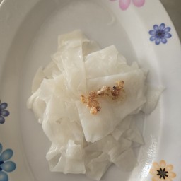 เส้นใหญ่ลวก